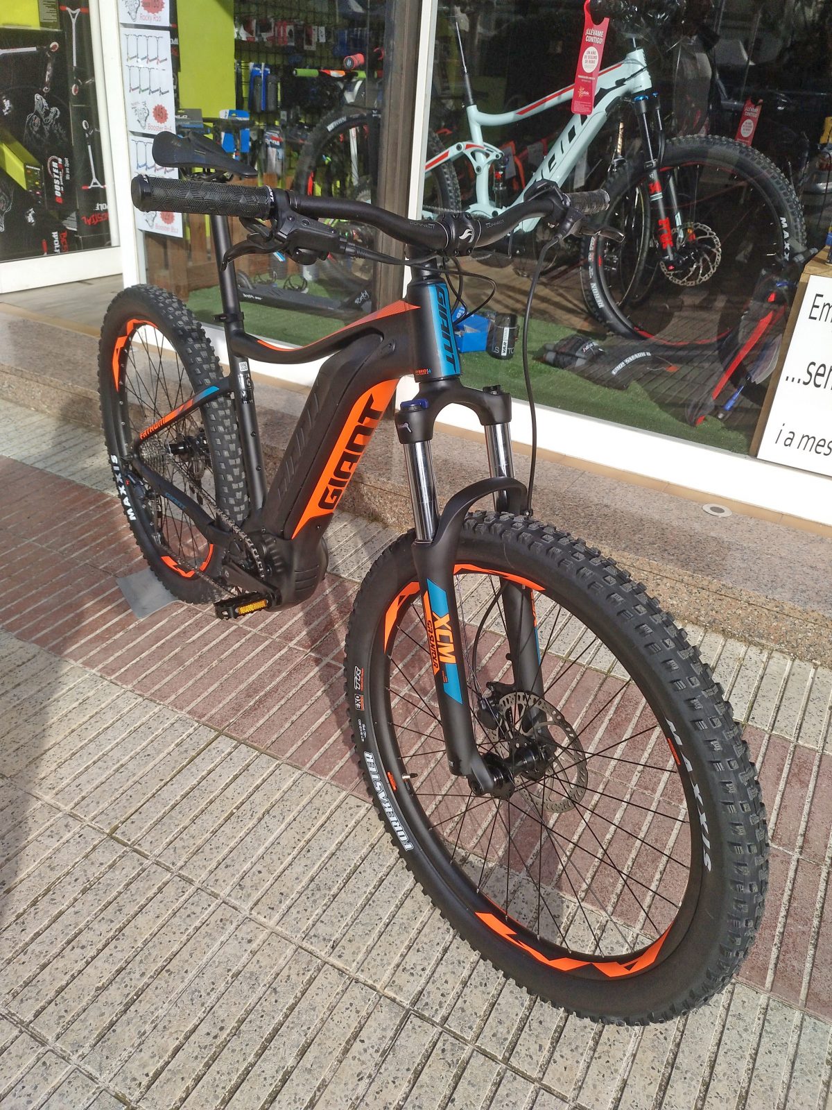 2018 giant fathom 3