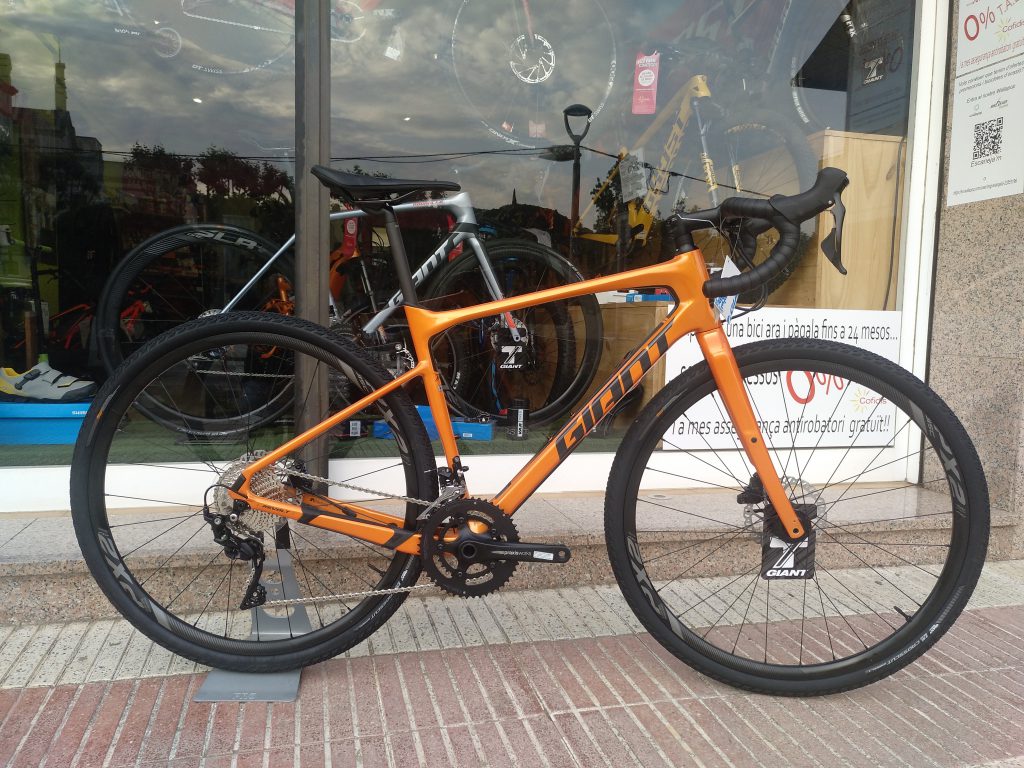 giant revolt advanced 2 2019